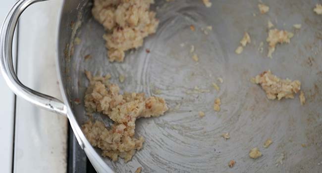 making a roux with onions