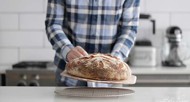 cooling bread