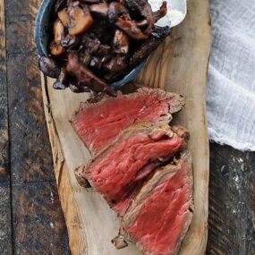 sliced filet mignon with mushrooms