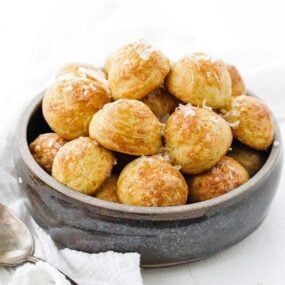 cropped-gougeres-2.jpg