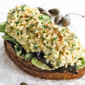 egg salad on toasted breaad with lettuce