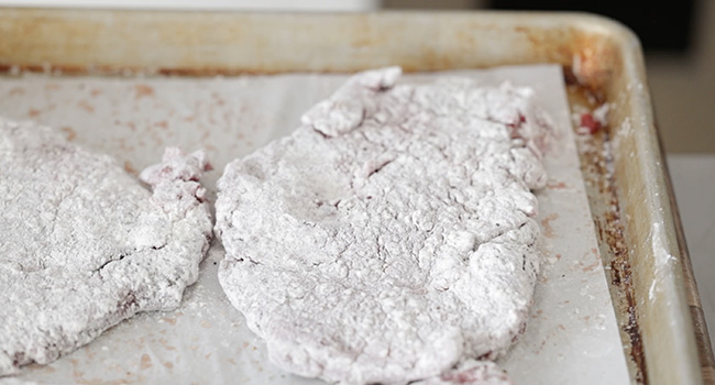 dredged steaks in flour