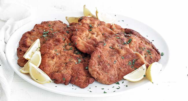 pork schnitzel with lemon and parsley