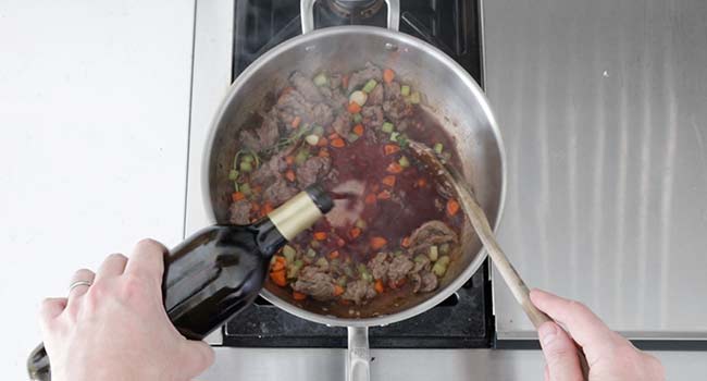 deglazing a pan with red wine