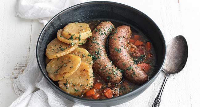 dublin coddle with sausage and potatoes