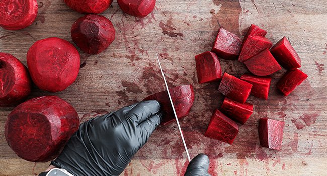 slicing peeling beets