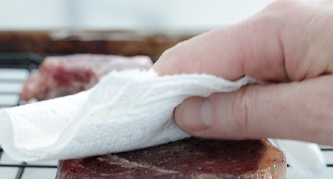 patting dry a sous vide steak