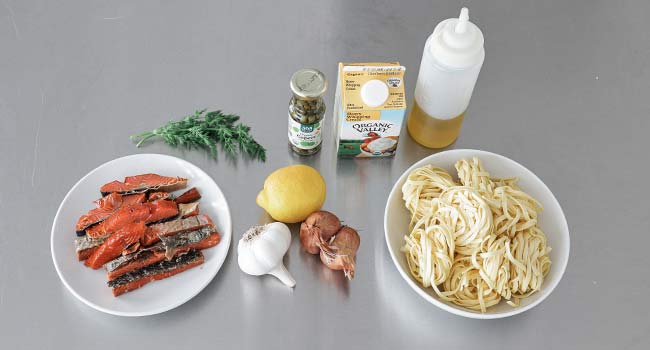 salmon pasta ingredients