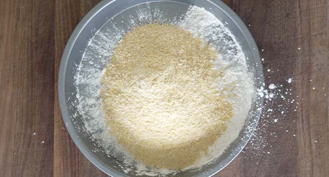 cornmeal and flour in a pie tin