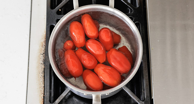 boiling tomatoes