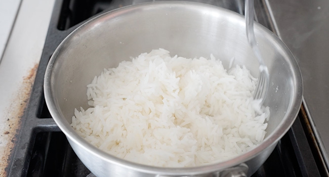 fluffing rice