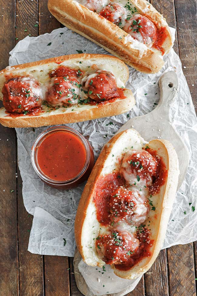 meatball subs with tomato sauce