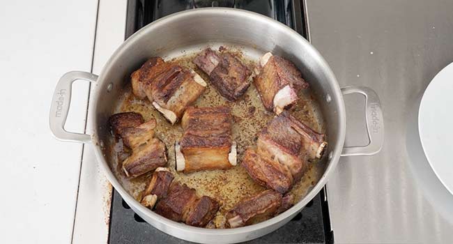 searing short ribs