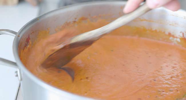 finishing a tomato sauce with cream