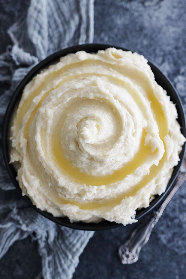 creamy mashed potatoes in a bowl