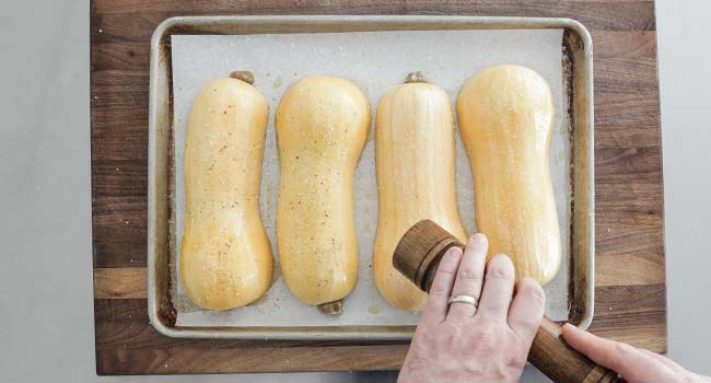 seasoning squash with salt and pepper