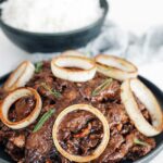 bistek tagalog with onions and rice